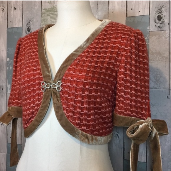 T Bleu Shrug - Picture 2 of 4